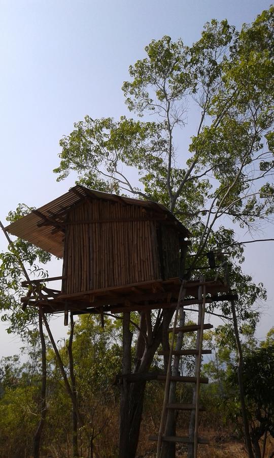 Rumah Pohon Batununggul Exterior photo